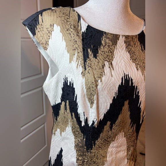 RB Collection Aztec Chevron Sheath Dress, size 8 - Picture 2 of 4